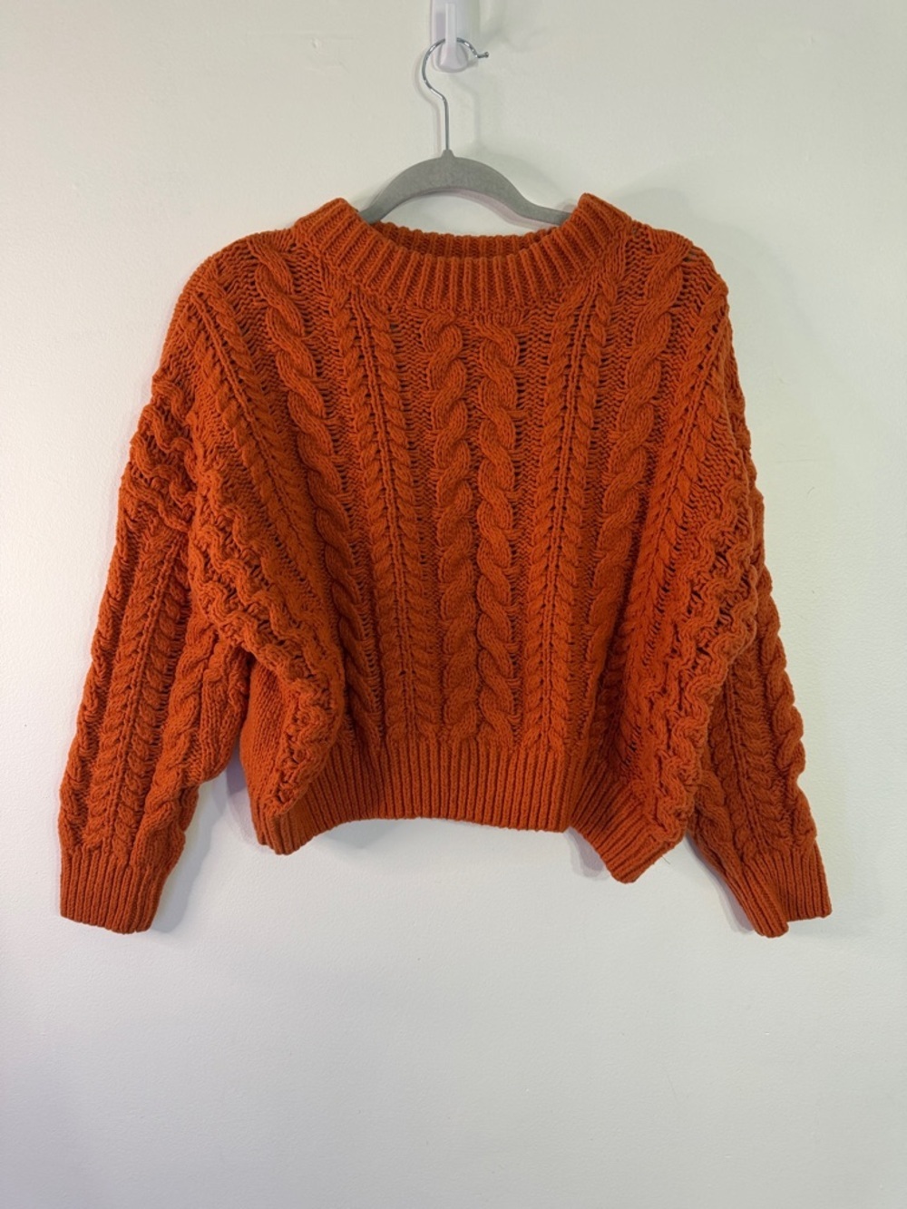 Debut Cropped Chunky Cable Knit Sweater